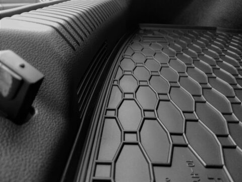 Vana do kufru gumová Hyundai i30 Hatchback 2017- horní poloha | RIGUM